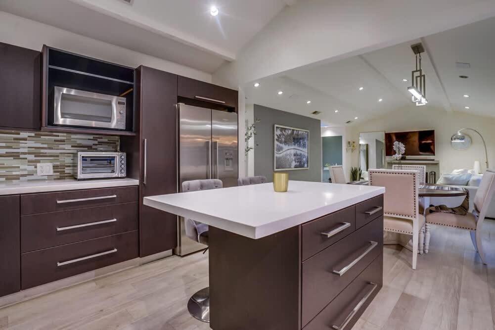 Hollywood Hills Retreat - Private Gym & Steam Holiday home